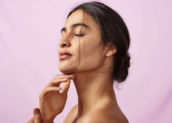 People say This “Miracle Working” Anti-Aging serum is on Par with $200 Products