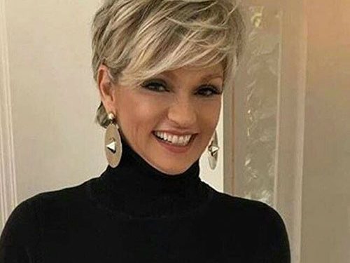 Cute and Effortless Pixie Cuts for Mature Women