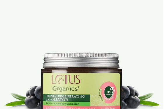 Exfoliate your Skin with the Best Organic Face Scrub for a Natural glow this Festive Season