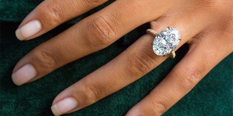 Oval cut diamonds: A flattering and feminine shape