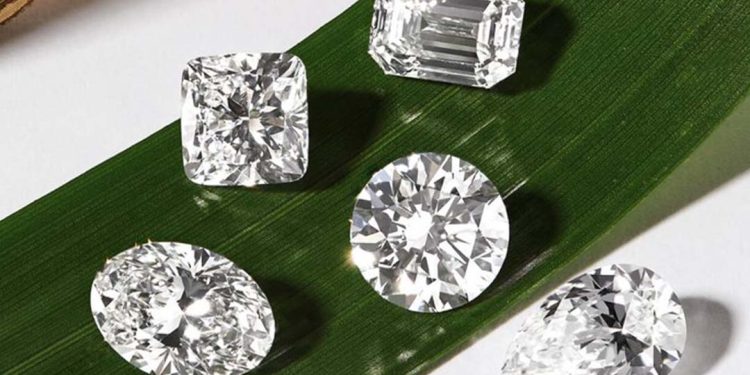 Here’s A Guide To Selecting Ideal Diamond Shape For You