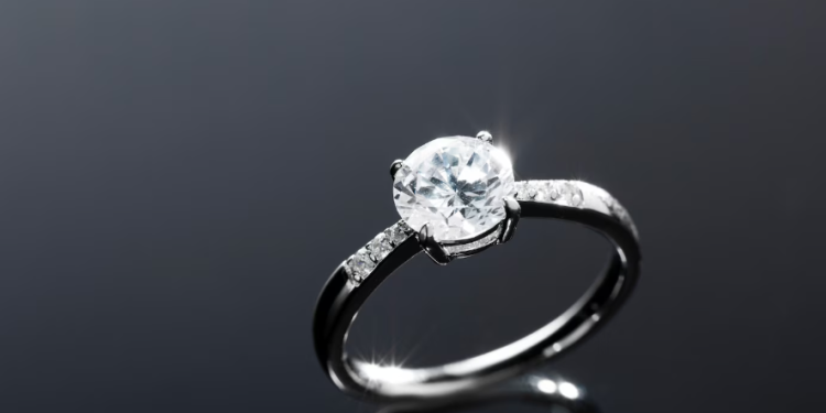 Engagement Ring Etiquette: Do’s and Don’ts 